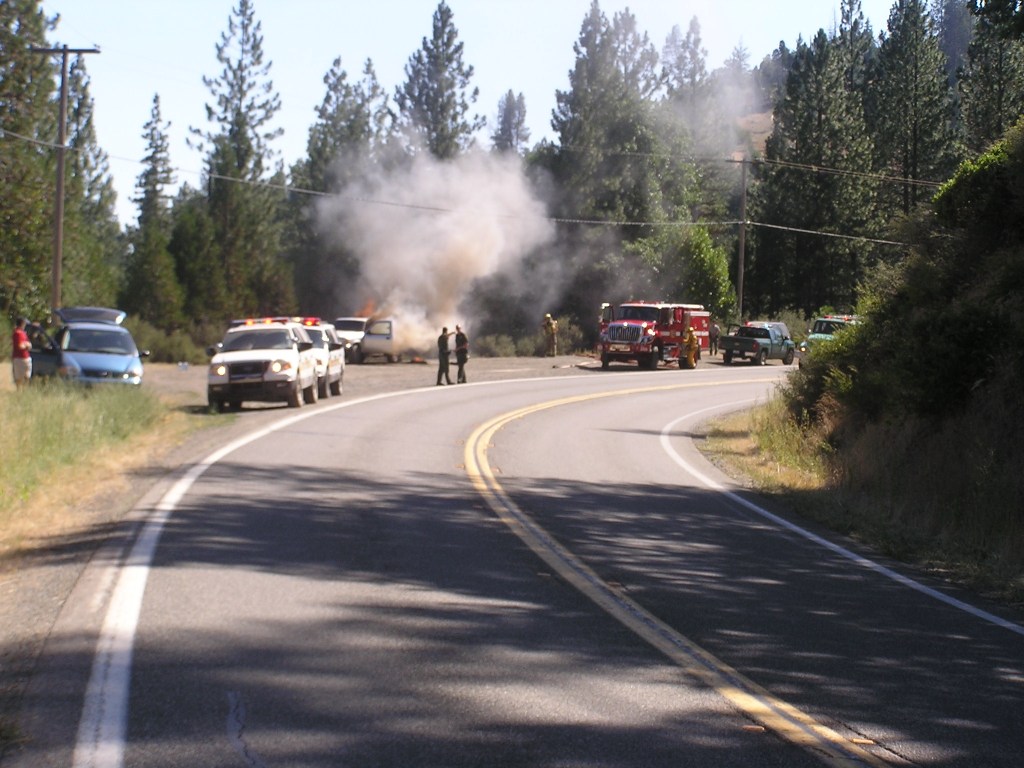 loading Gallery/Action/Car Fire 21jul2010/fullsize/100721 038.JPG... or select a thumbnail